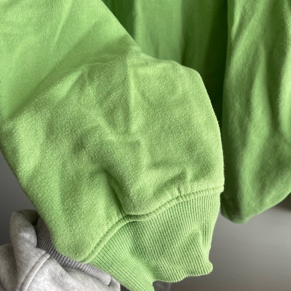 Oversized Zip - Picture 3 of 5